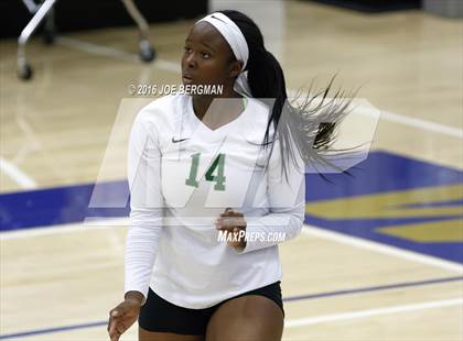 Thumbnail 2 in Garces Memorial vs. Exeter (CIF D2 Central Section Final) photogallery.