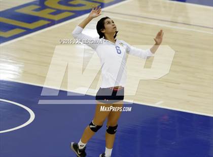 Thumbnail 2 in Garces Memorial vs. Exeter (CIF D2 Central Section Final) photogallery.
