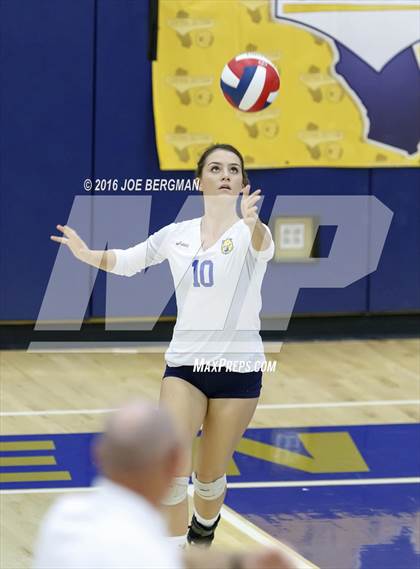 Thumbnail 1 in Garces Memorial vs. Exeter (CIF D2 Central Section Final) photogallery.