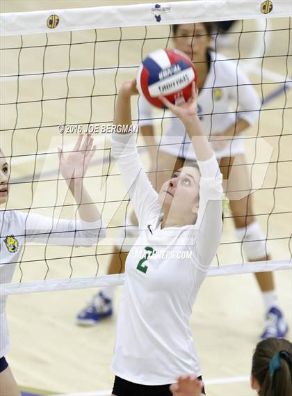 Thumbnail 2 in Garces Memorial vs. Exeter (CIF D2 Central Section Final) photogallery.
