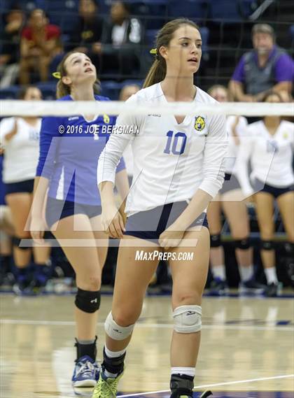 Thumbnail 1 in Garces Memorial vs. Exeter (CIF D2 Central Section Final) photogallery.