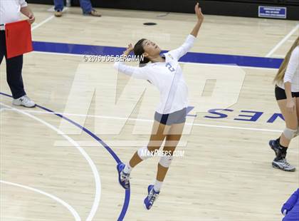 Thumbnail 3 in Garces Memorial vs. Exeter (CIF D2 Central Section Final) photogallery.