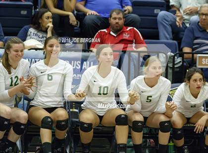 Thumbnail 2 in Garces Memorial vs. Exeter (CIF D2 Central Section Final) photogallery.