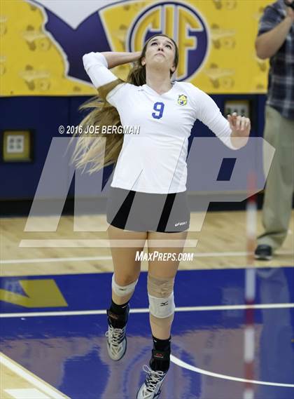 Thumbnail 3 in Garces Memorial vs. Exeter (CIF D2 Central Section Final) photogallery.