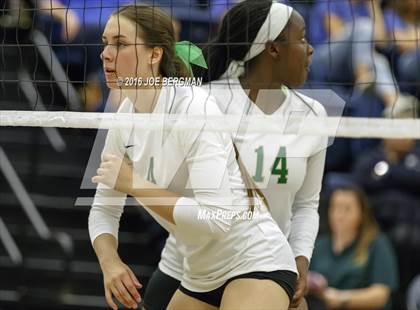 Thumbnail 2 in Garces Memorial vs. Exeter (CIF D2 Central Section Final) photogallery.