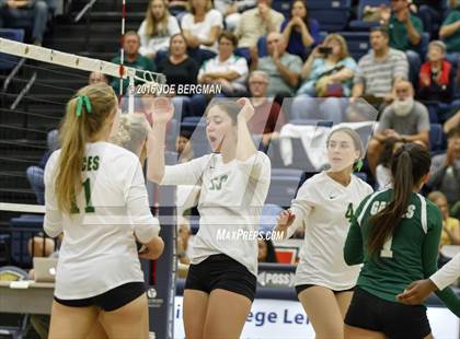Thumbnail 2 in Garces Memorial vs. Exeter (CIF D2 Central Section Final) photogallery.