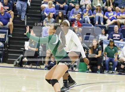 Thumbnail 2 in Garces Memorial vs. Exeter (CIF D2 Central Section Final) photogallery.