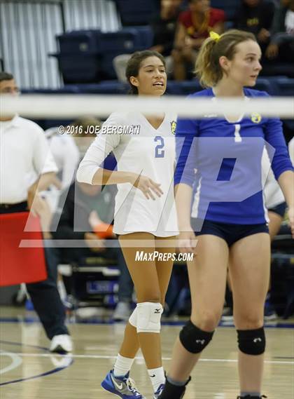 Thumbnail 2 in Garces Memorial vs. Exeter (CIF D2 Central Section Final) photogallery.