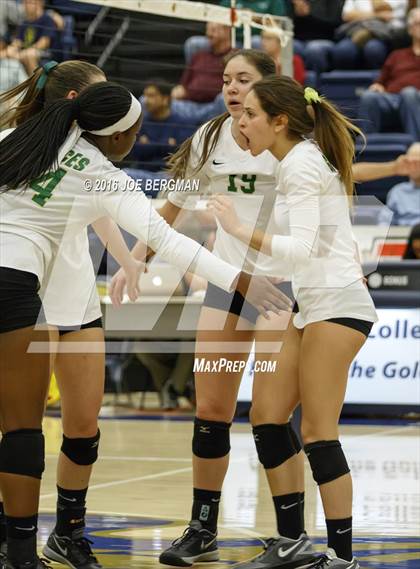 Thumbnail 3 in Garces Memorial vs. Exeter (CIF D2 Central Section Final) photogallery.