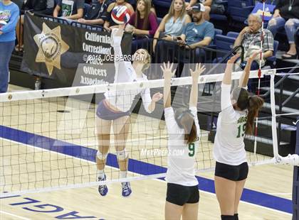 Thumbnail 2 in Garces Memorial vs. Exeter (CIF D2 Central Section Final) photogallery.