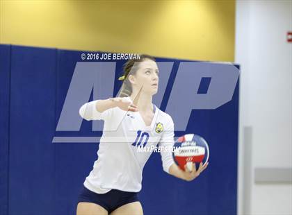 Thumbnail 3 in Garces Memorial vs. Exeter (CIF D2 Central Section Final) photogallery.