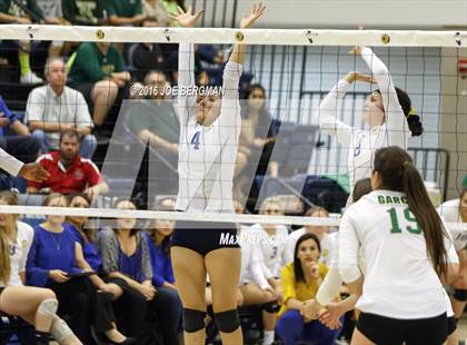 Thumbnail 3 in Garces Memorial vs. Exeter (CIF D2 Central Section Final) photogallery.