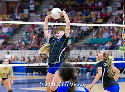 Thumbnail 3 in Ponderosa vs. Longmont (CHSAA 4A Playoff) photogallery.