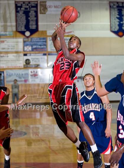 Thumbnail 3 in Modesto Christian vs. Skyline  (Modesto Christian Holiday Hoops) photogallery.