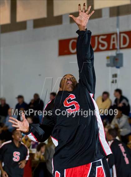 Thumbnail 3 in Modesto Christian vs. Skyline  (Modesto Christian Holiday Hoops) photogallery.