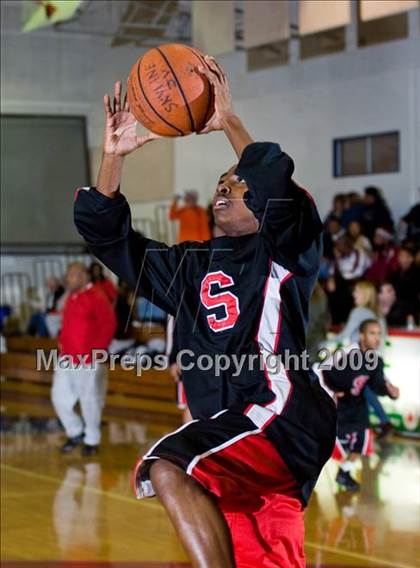 Thumbnail 1 in Modesto Christian vs. Skyline  (Modesto Christian Holiday Hoops) photogallery.