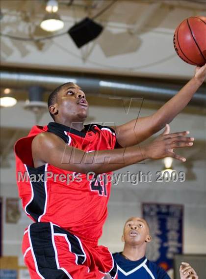 Thumbnail 2 in Modesto Christian vs. Skyline  (Modesto Christian Holiday Hoops) photogallery.