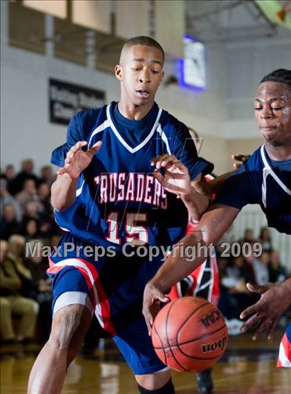 Thumbnail 3 in Modesto Christian vs. Skyline  (Modesto Christian Holiday Hoops) photogallery.