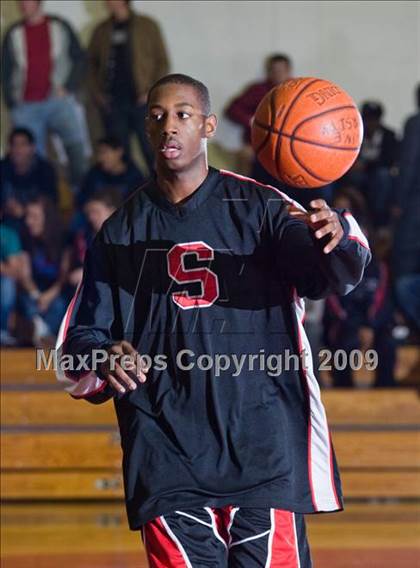 Thumbnail 3 in Modesto Christian vs. Skyline  (Modesto Christian Holiday Hoops) photogallery.