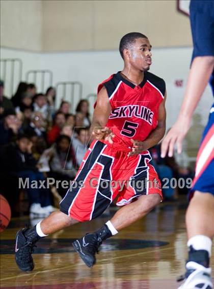 Thumbnail 3 in Modesto Christian vs. Skyline  (Modesto Christian Holiday Hoops) photogallery.