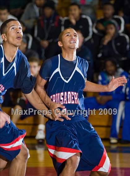 Thumbnail 3 in Modesto Christian vs. Skyline  (Modesto Christian Holiday Hoops) photogallery.