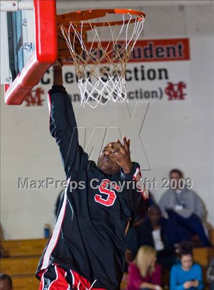 Thumbnail 2 in Modesto Christian vs. Skyline  (Modesto Christian Holiday Hoops) photogallery.