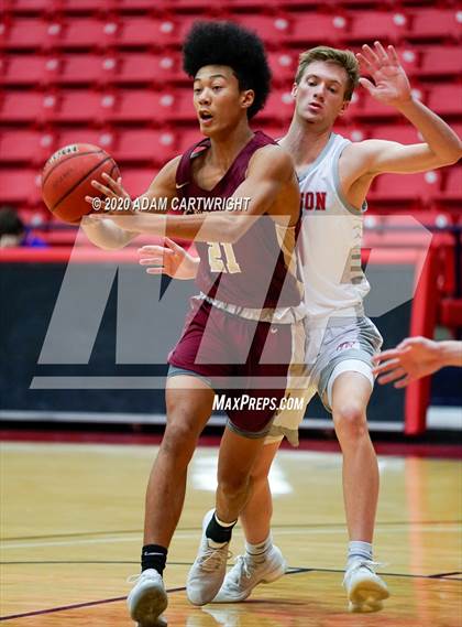 Thumbnail 2 in Logan vs. Crimson Cliffs (Coach Walker Classic) photogallery.
