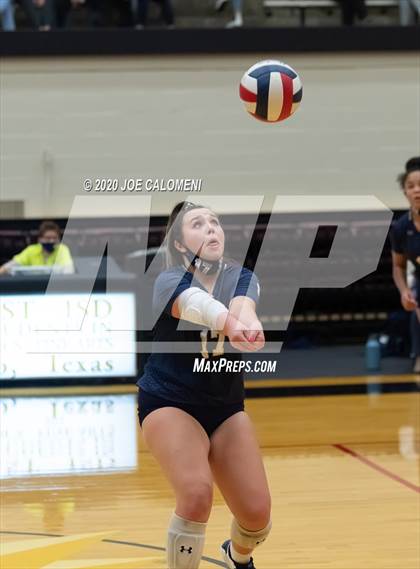 Thumbnail 3 in O'Connor vs Reagan [Ronald] (UIL 6A Region 4 Semifinal) photogallery.