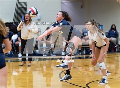 Thumbnail 3 in O'Connor vs Reagan [Ronald] (UIL 6A Region 4 Semifinal) photogallery.
