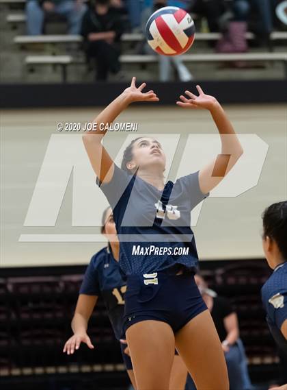 Thumbnail 2 in O'Connor vs Reagan [Ronald] (UIL 6A Region 4 Semifinal) photogallery.