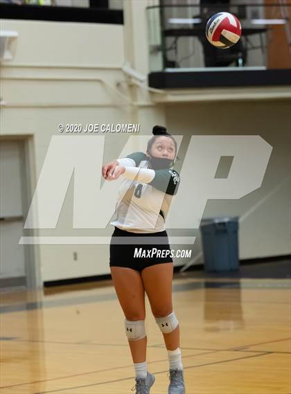 Thumbnail 2 in O'Connor vs Reagan [Ronald] (UIL 6A Region 4 Semifinal) photogallery.