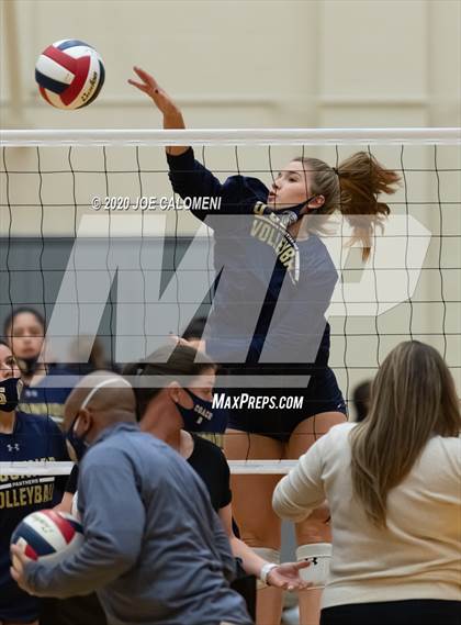 Thumbnail 2 in O'Connor vs Reagan [Ronald] (UIL 6A Region 4 Semifinal) photogallery.