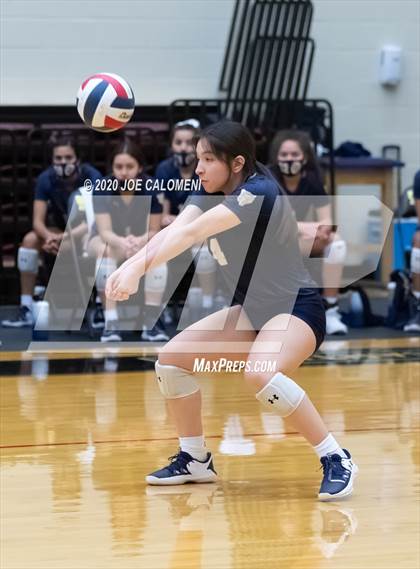 Thumbnail 1 in O'Connor vs Reagan [Ronald] (UIL 6A Region 4 Semifinal) photogallery.