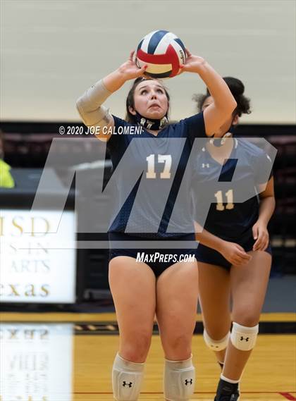 Thumbnail 3 in O'Connor vs Reagan [Ronald] (UIL 6A Region 4 Semifinal) photogallery.
