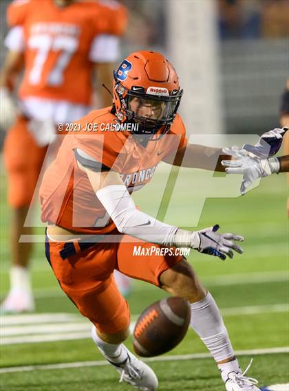 Thumbnail 2 in Clark vs Brandeis photogallery.