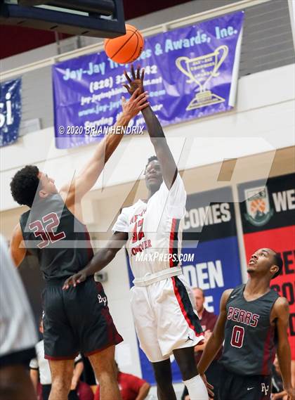Thumbnail 3 in Bunker Hill vs. Newton-Conover (Dick's Sporting Goods Classic) photogallery.