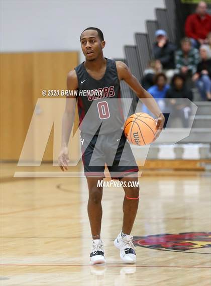 Thumbnail 3 in Bunker Hill vs. Newton-Conover (Dick's Sporting Goods Classic) photogallery.