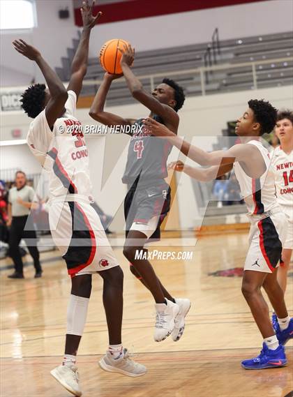 Thumbnail 1 in Bunker Hill vs. Newton-Conover (Dick's Sporting Goods Classic) photogallery.