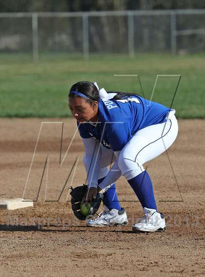 Thumbnail 3 in Benicia vs Antelope (Victory Pre-Season T.O.C.) photogallery.