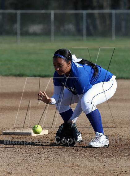 Thumbnail 2 in Benicia vs Antelope (Victory Pre-Season T.O.C.) photogallery.