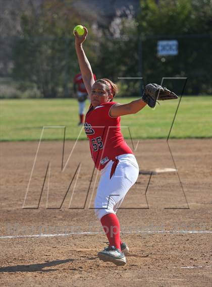 Thumbnail 3 in Benicia vs Antelope (Victory Pre-Season T.O.C.) photogallery.