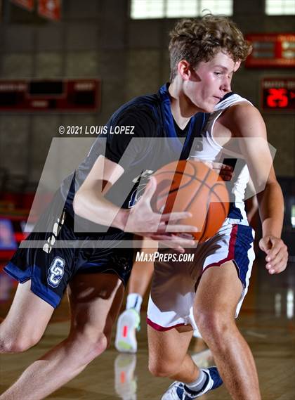 Thumbnail 2 in Calvary Chapel vs. St. Margaret's (Mater Dei Extravaganza) photogallery.