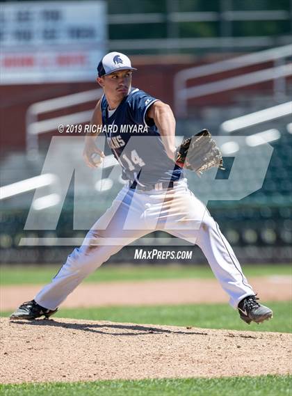 Thumbnail 3 in Hopkinton vs. White Mountains (NHIAA D3 Final) photogallery.