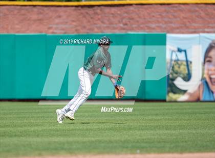 Thumbnail 3 in Hopkinton vs. White Mountains (NHIAA D3 Final) photogallery.