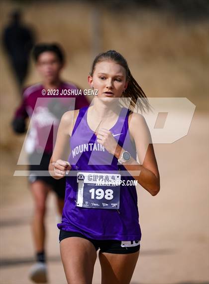 Thumbnail 1 in CHSAA 4A Cross Country Final photogallery.