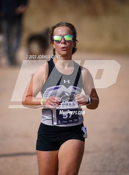 Thumbnail 2 in CHSAA 4A Cross Country Final photogallery.