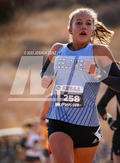 Thumbnail 2 in CHSAA 4A Cross Country Final photogallery.