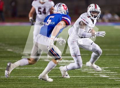 Thumbnail 3 in Westlake vs. Lake Travis photogallery.