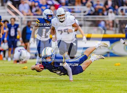 Thumbnail 2 in Hardin-Jefferson @ Kelly Catholic photogallery.