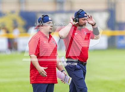 Thumbnail 1 in Hardin-Jefferson @ Kelly Catholic photogallery.